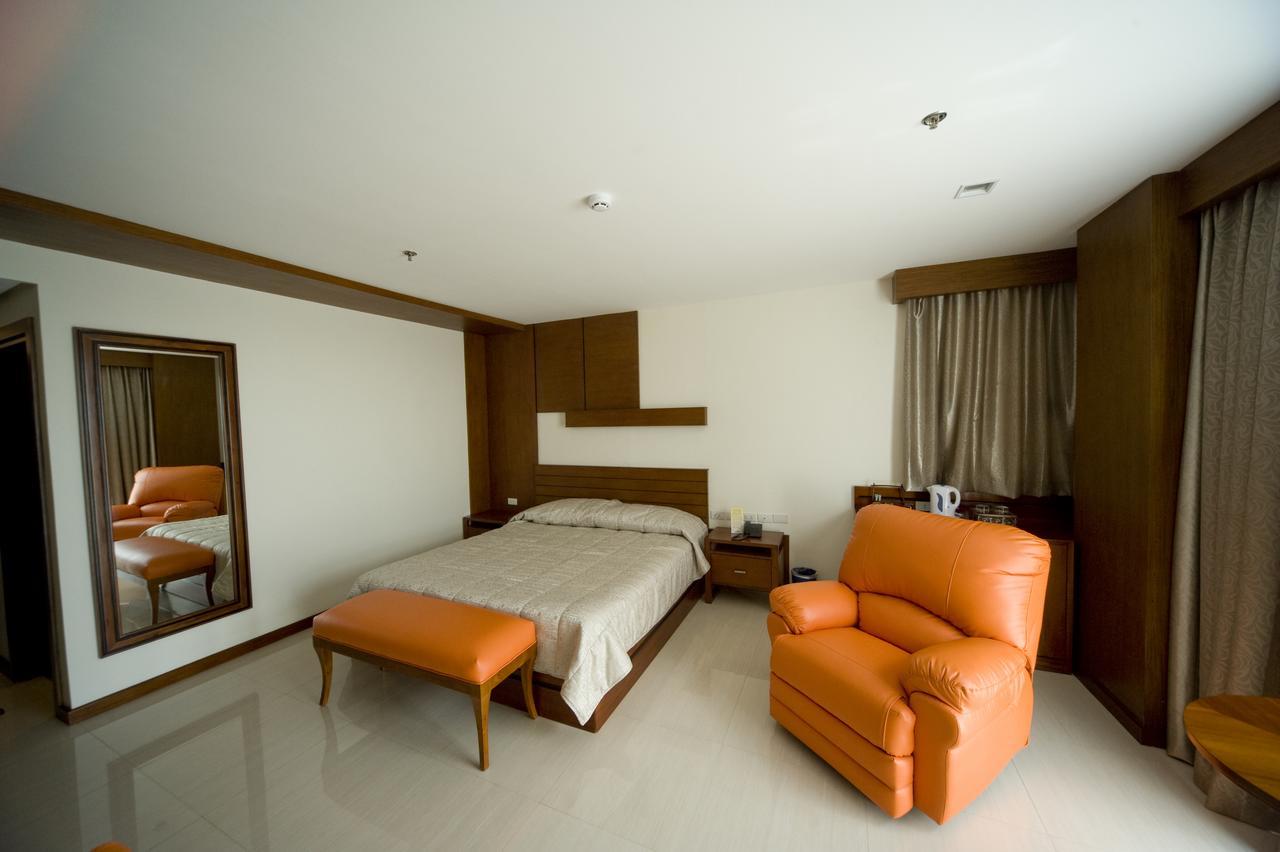 Skinetics Wellness Center Boutique Hotel Iloilo City Exterior photo