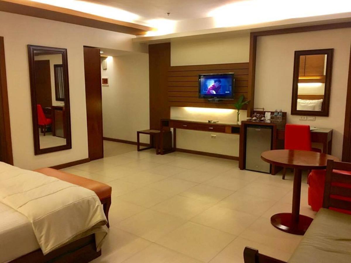 Skinetics Wellness Center Boutique Hotel Iloilo City Exterior photo